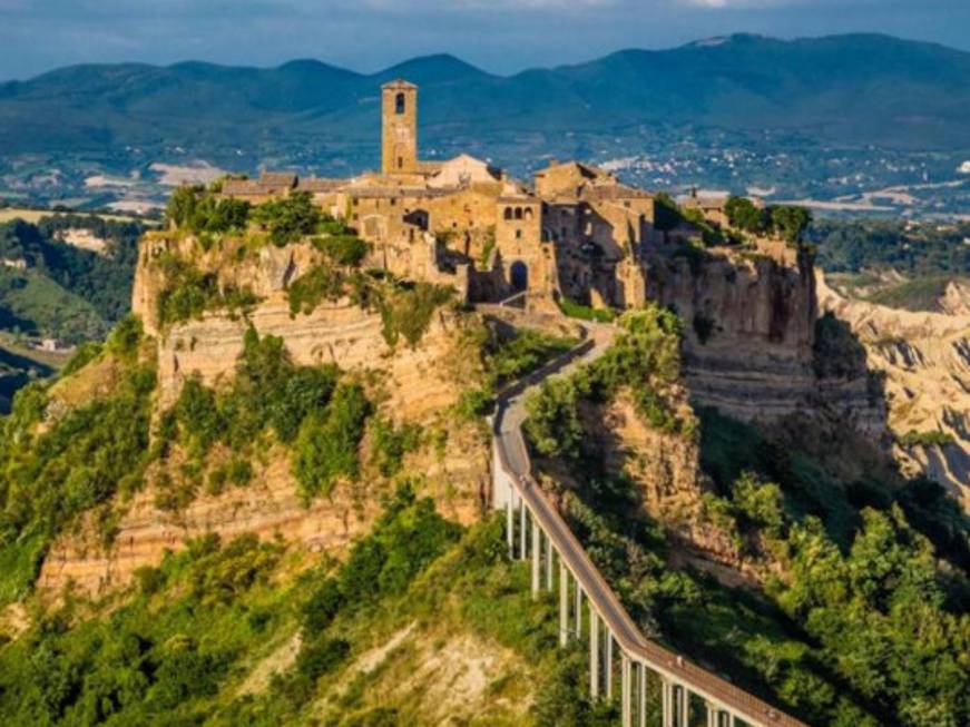 Civita di Bagnoregio, la &amp;#39;città che muore&amp;#39; rinasce con il turismo