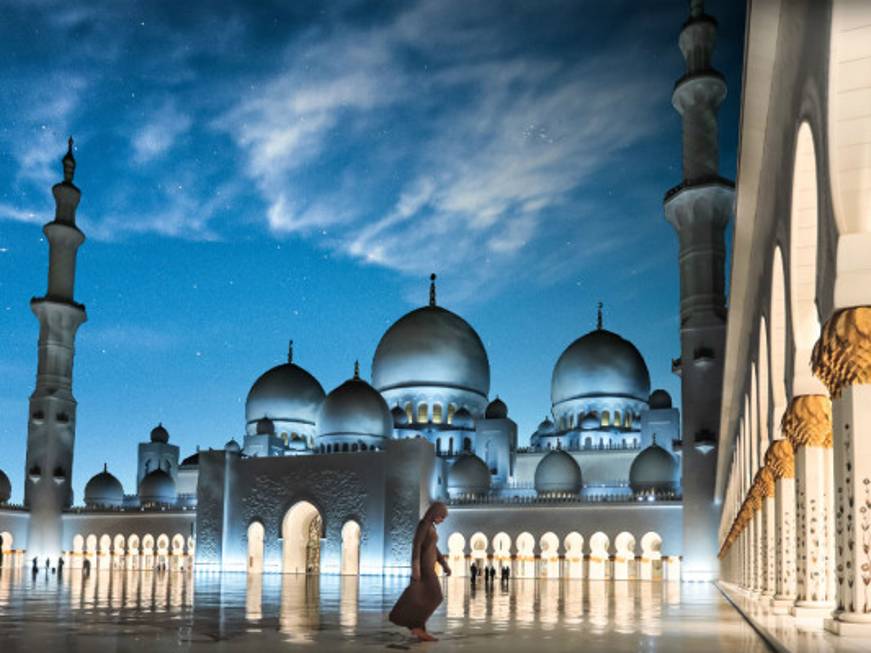 Abu Dhabi Specialists Program, un voucher per i primi adv che completano il corso