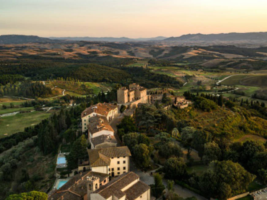 Riapre il Toscana Resort Castelfalfi, tra outdoor e benessere