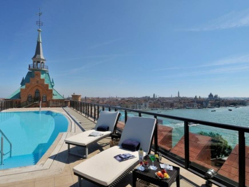 Emozioni in roof terrace, la sfida mondiale degli hotel