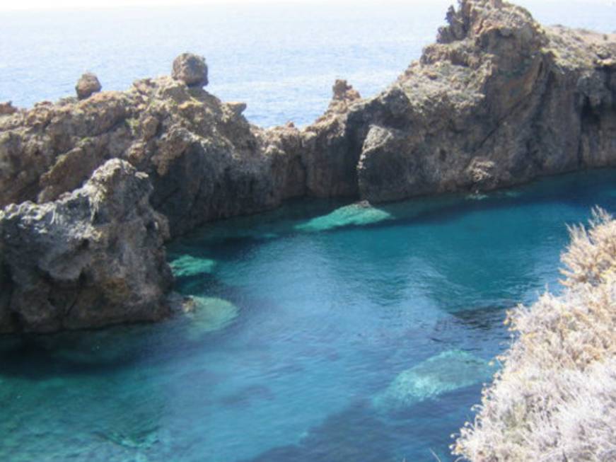 Duecento camini vulcanici sui fondali di Panarea