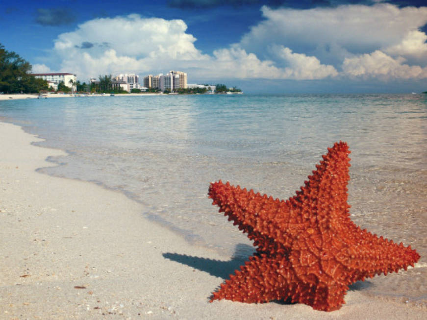 Bahamas verso la riapertura delle spiagge al turismo internazionale