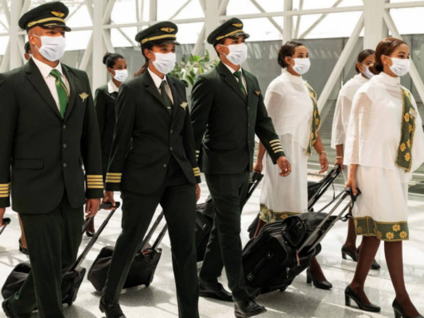 Ethiopian Airlines: vaccinati tutti i membri dell'equipaggio