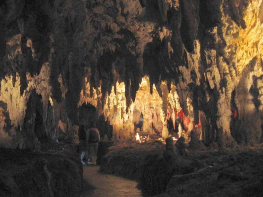 L’ingresso alle Grotte di Pertosa a Pasqua si paga con un selfie