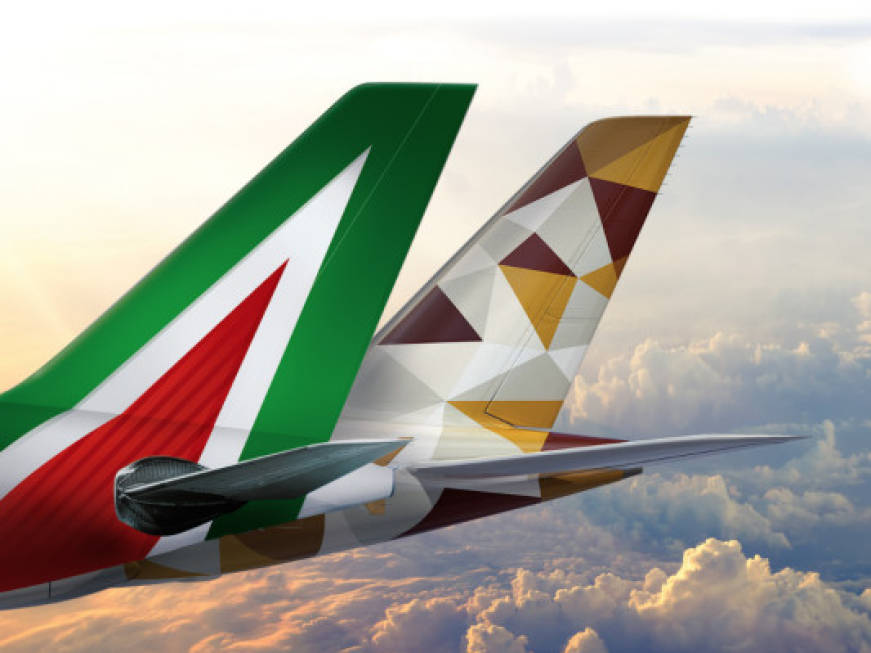 Alitalia e il suo destinoTaglio ai costi, prezzi e pianificazione la ricetta per salvarla