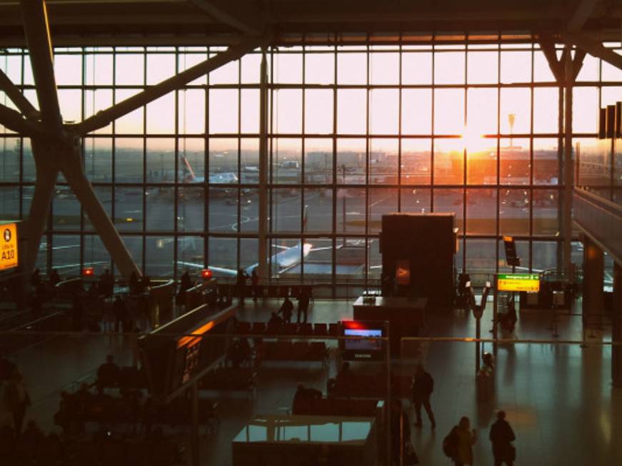 L’aeroporto di Heathrow testa corsie preferenziali per i passeggeri vaccinati