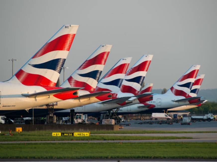 British Airways: la cena di prima classe arriva a domicilio