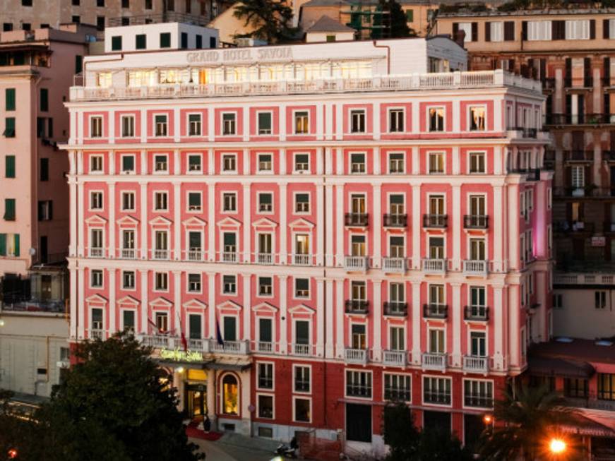 I 120 anni del Grand Hotel Savoia di Genova tra attori famosi, papi e stelle della musica