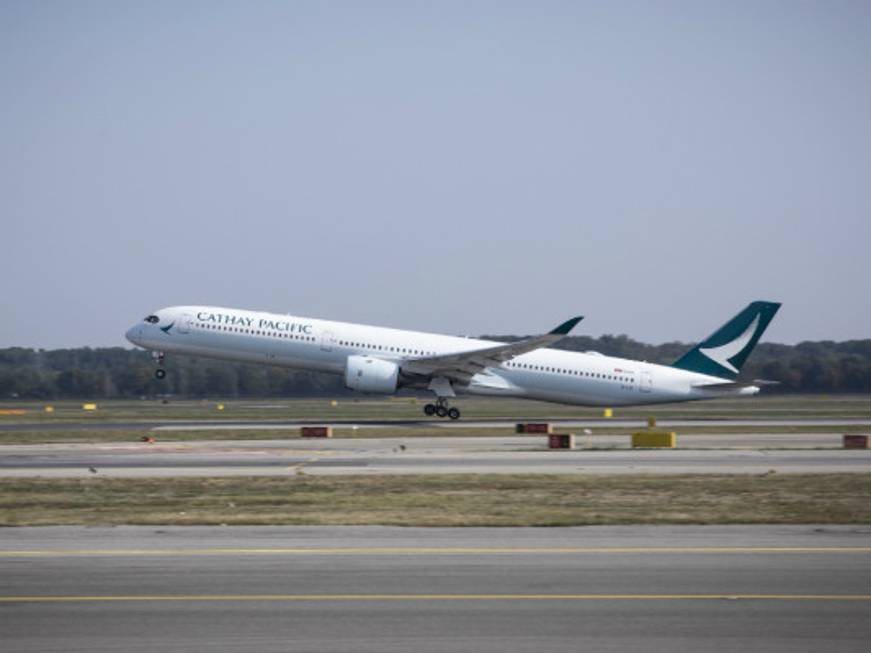 Cathay Pacific accelera su Milano: terzo volo da luglio