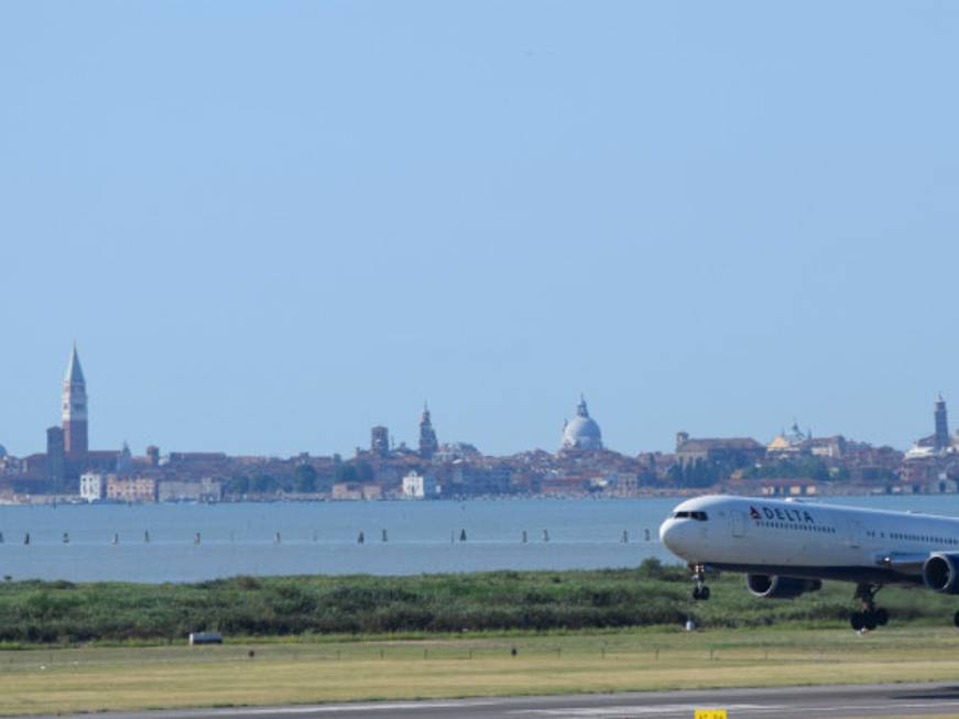 Delta raddoppia su Venezia, al via l’8 maggio i voli per Atlanta