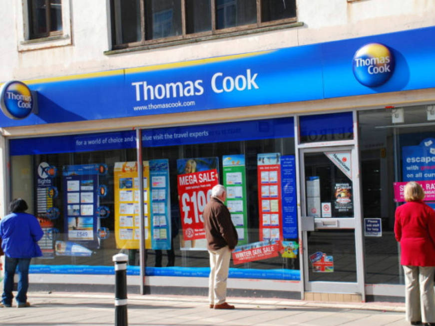 Thomas Cook a rischio insolvenza: corsa contro il tempo per trovare fondi