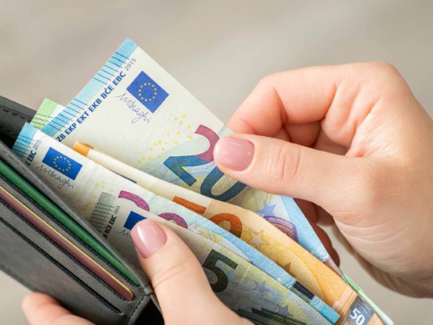 Bankitalia: frenata inflazione solo dal 2024 Bankitalia: frenata inflazione solo dal 2024