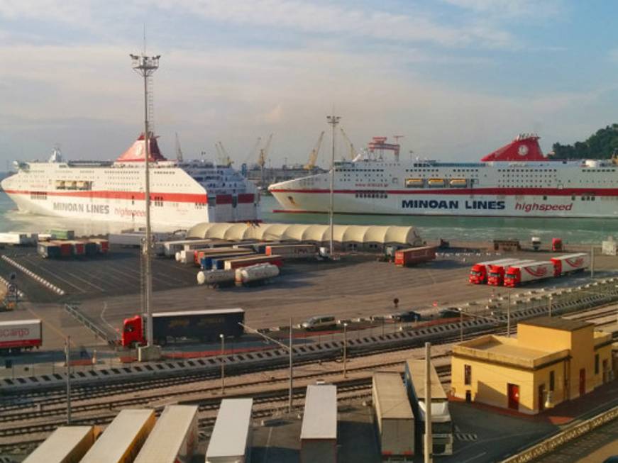 Igoumenitsa e Patrasso da Ancona e Trieste nell&amp;#39;autunno inverno di Minoan