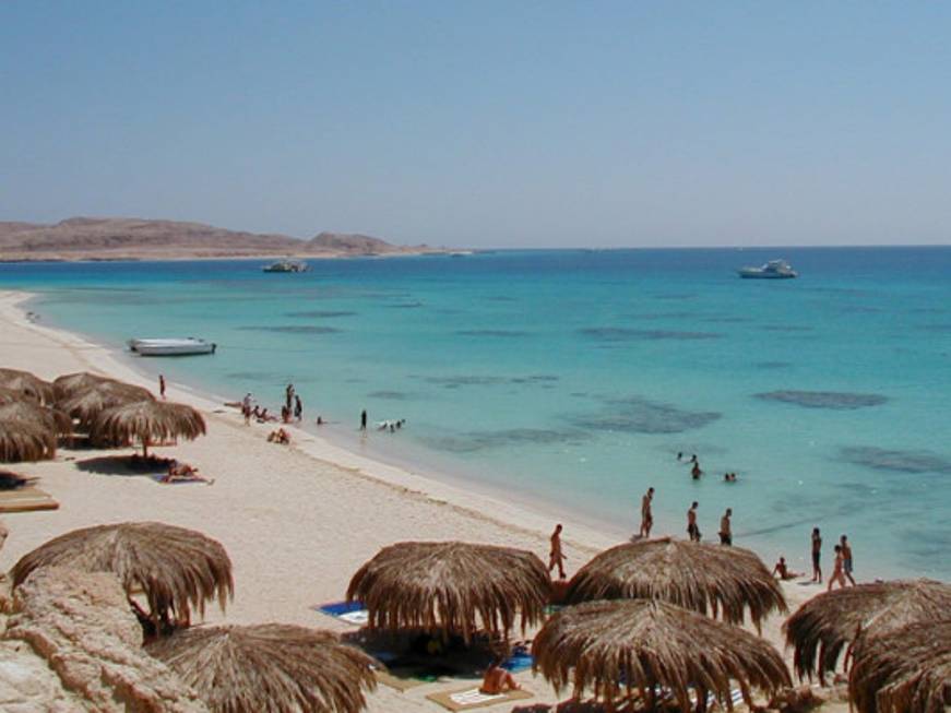 La Farnesina sull'Egitto: affidarsi ad agenti e t.o.