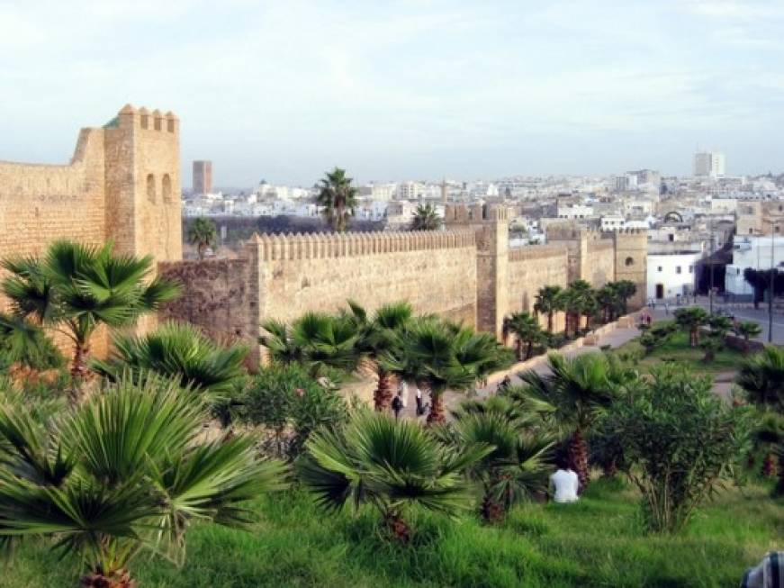 Marocco, il re nei Paesi del Golfo a caccia di investitori