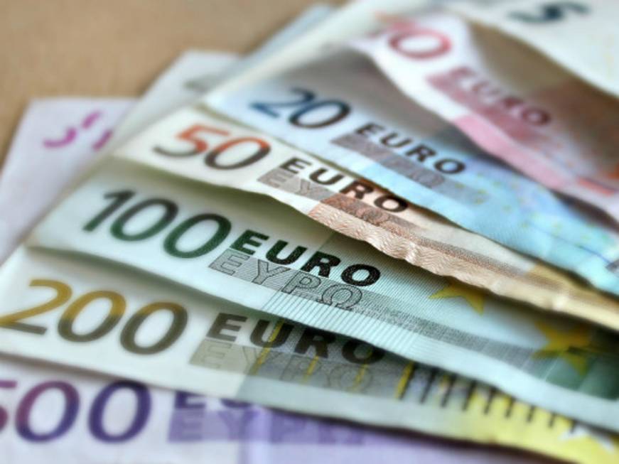 Tetto al contante a cinquemila euro fuori dal decreto Andrà in Manovra