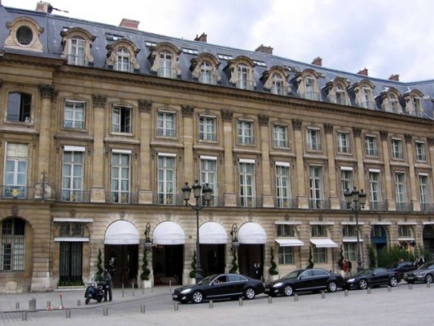 Ritz, ultimo giorno per l&amp;#39;hotel parigino. Domani via al restauro