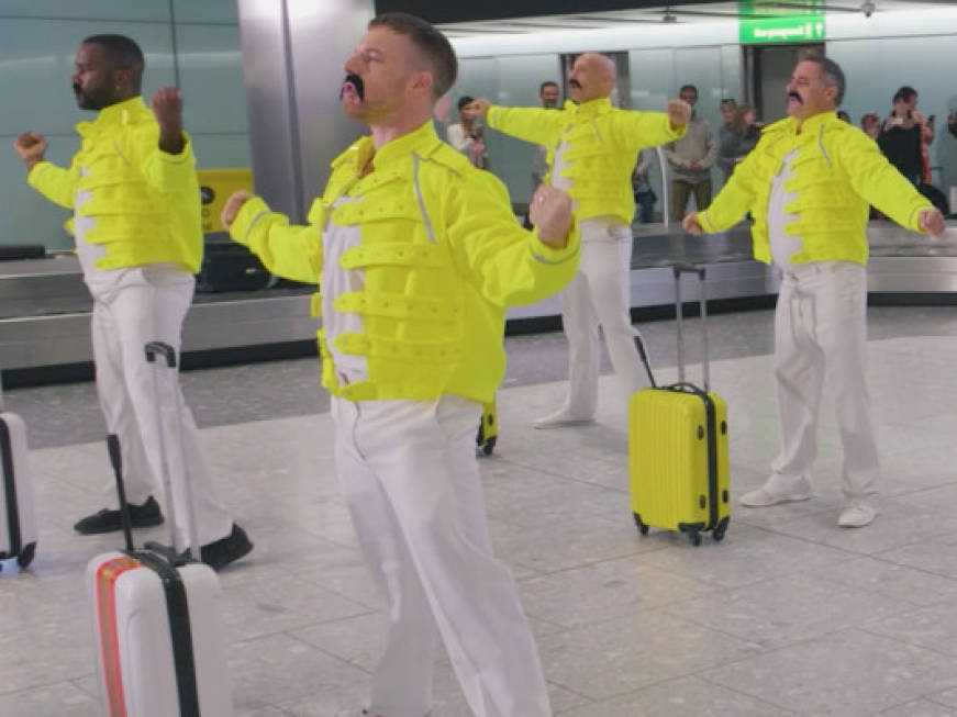 Freddie Mercury rivive al Terminal 5 di Heathrow, l'omaggio di British Airways