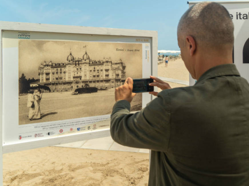 180 anni di vacanze a Rimini raccontate attraverso una mostra fotografica