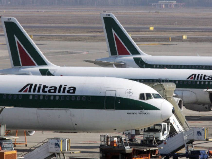 Commissioni in agenziaNiente tagli per Alitalia