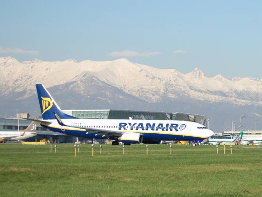 Ryanair annuncia un premio per fermare la fuga dei piloti