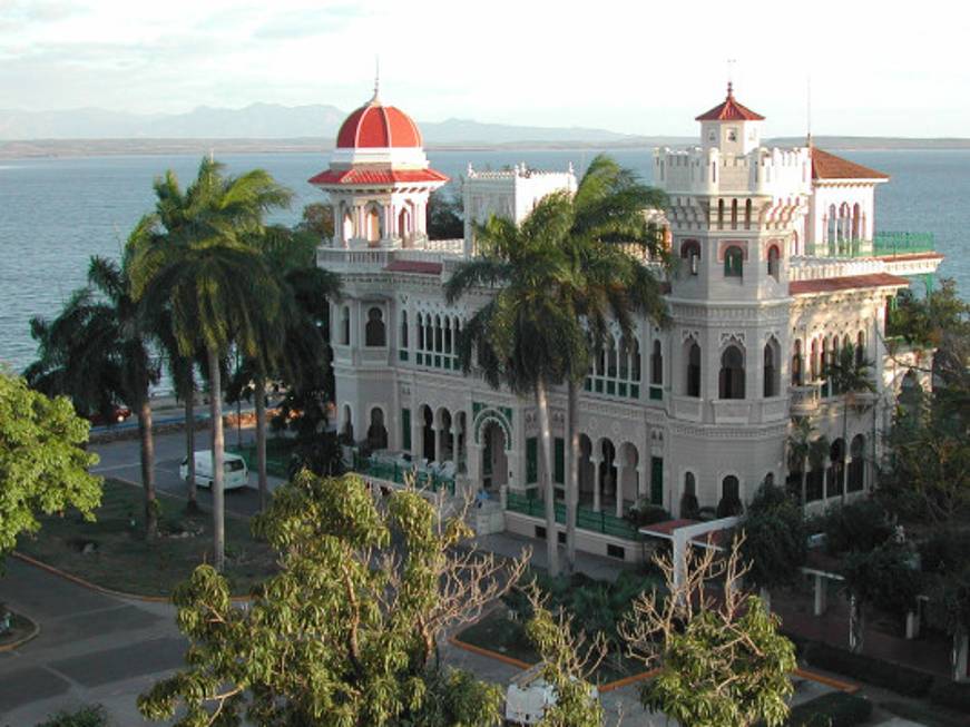 Press Tours a Cuba con la guida Tci