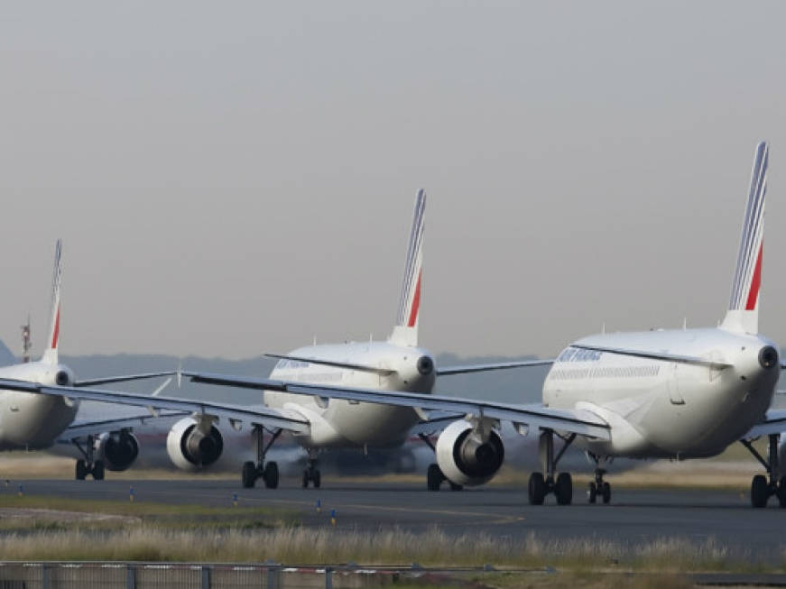 Profit warning per Air France-Klm: stime sugli utili a -12 per cento