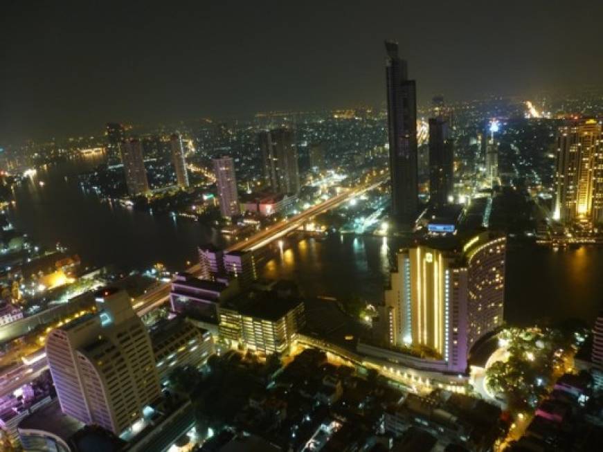 Thailandia, spunta l’ipotesi di una tassa per visitatori stranieri