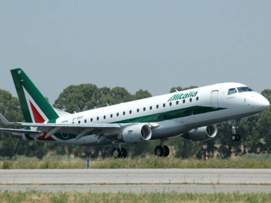 Alitalia prolunga l’esperimento Covid test sul Roma-Milano