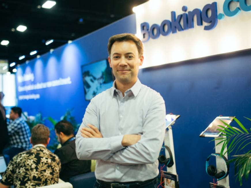 Booking.com, eccole nuove funzionalità per gli host