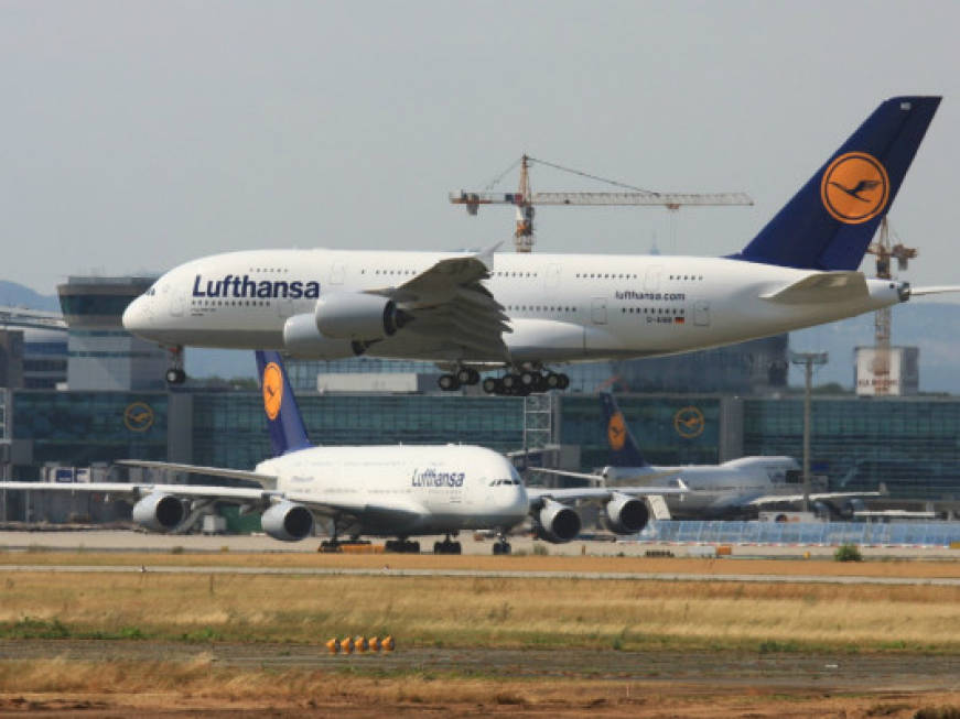 Lo sciopero dei piloti Lufthansa continua anche oggi, coinvolti i voli a corto e medio raggio