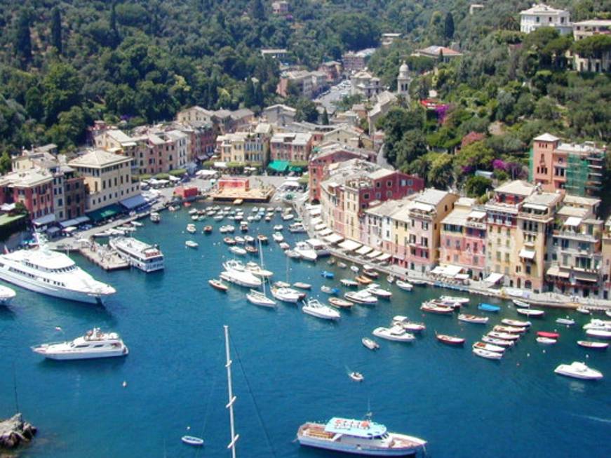 Ferragosto in albergo, Portofino è la meta più cara