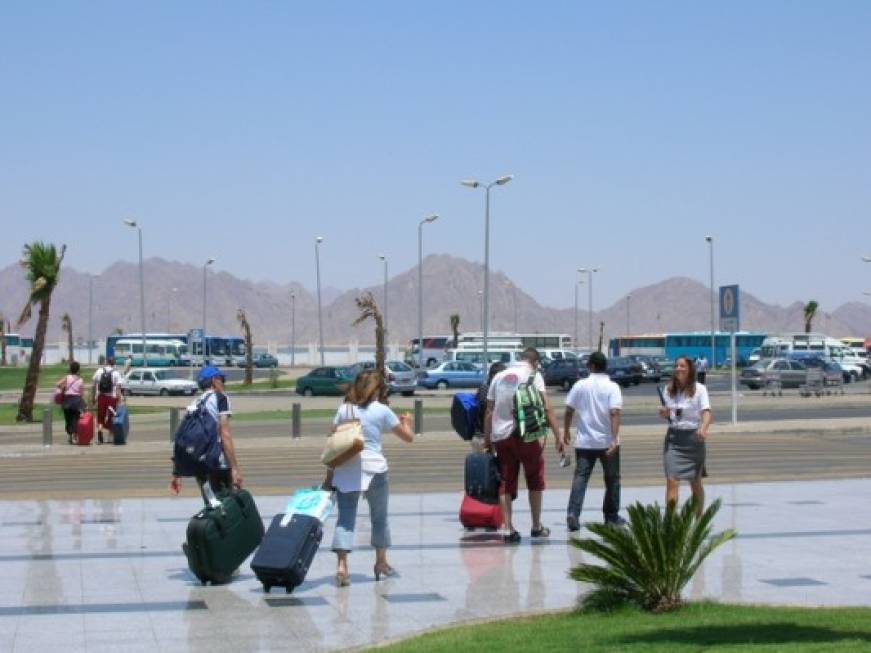 Gli aerei russi tornano a Sharm dopo 6 anni, ed è subito tutto esaurito