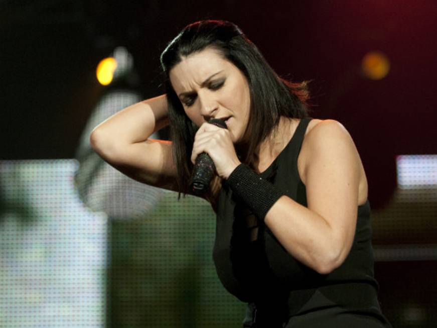 Laura Pausini sceglie un volo Alitalia per presentare il nuovo album