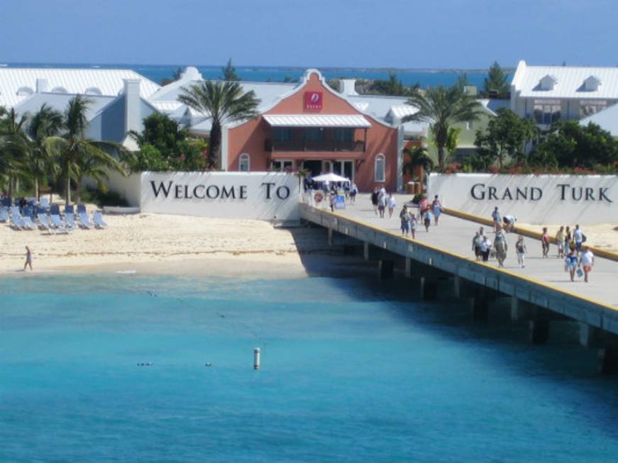 Uragano Irma: Turks &amp; Caicos invita i turisti a lasciare le isole