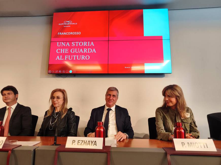 Francorosso rinnova il logoe l’offerta, con una lineapensata per le viaggiatrici