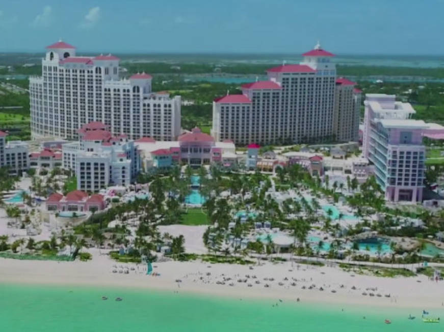 Guardiano dei fenicotteri: ecco il lavoro da sogno nel resort alle Bahamas