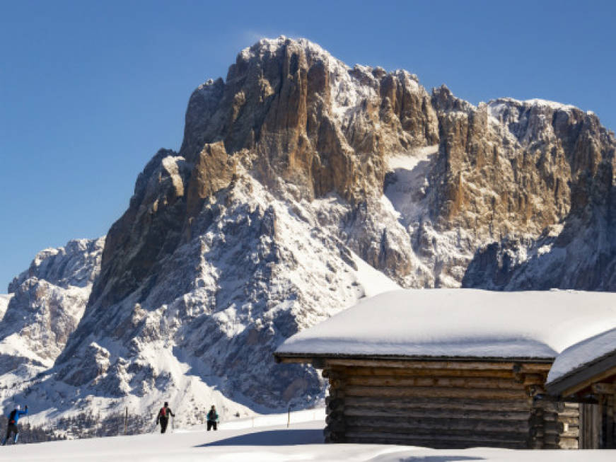Vacanze sulla neve, la proposta delle Regioni: ‘Skipass a chi pernotta in hotel’