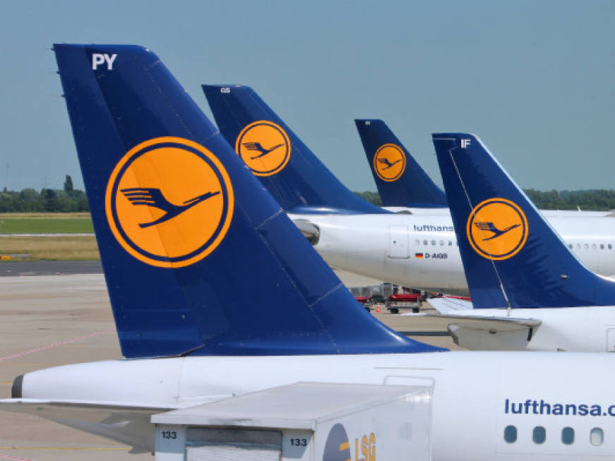 Lufthansa punta sulla blockchain: un programma fedeltà Nft su Polygon
