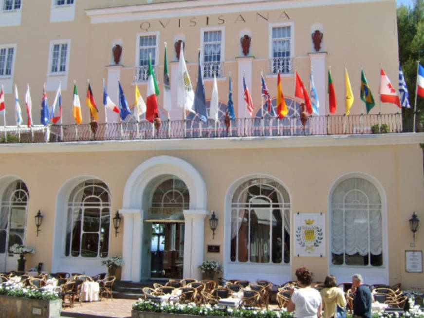 Gli inglesi vogliono i gioielli di Capri, offerta da 250 milioni per 6 hotel