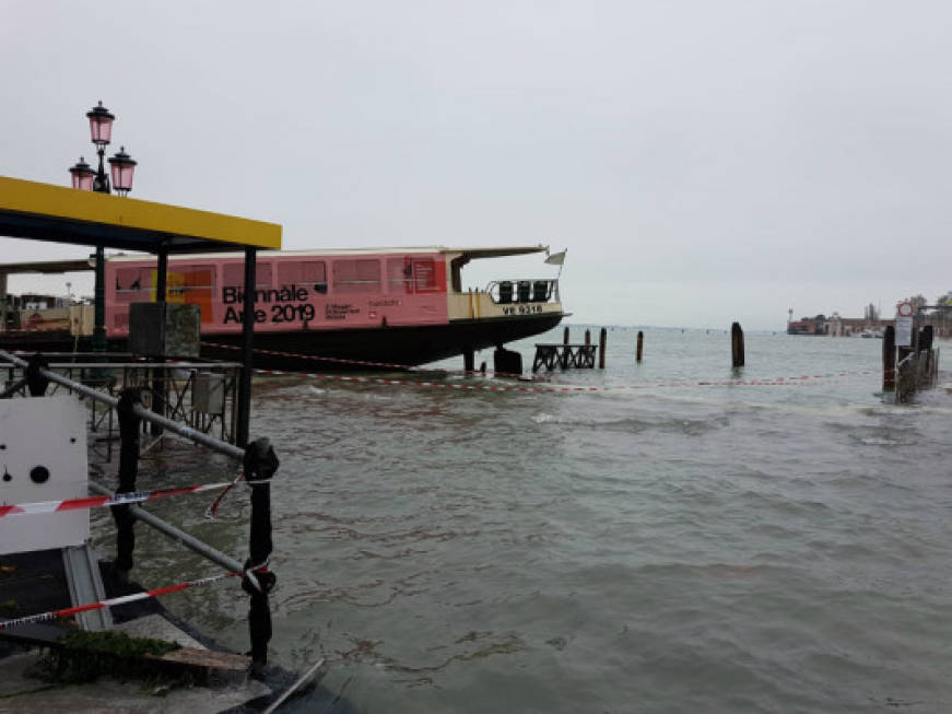 Venezia inizia la conta dei danni: i gruppi di turisti costretti al rientro