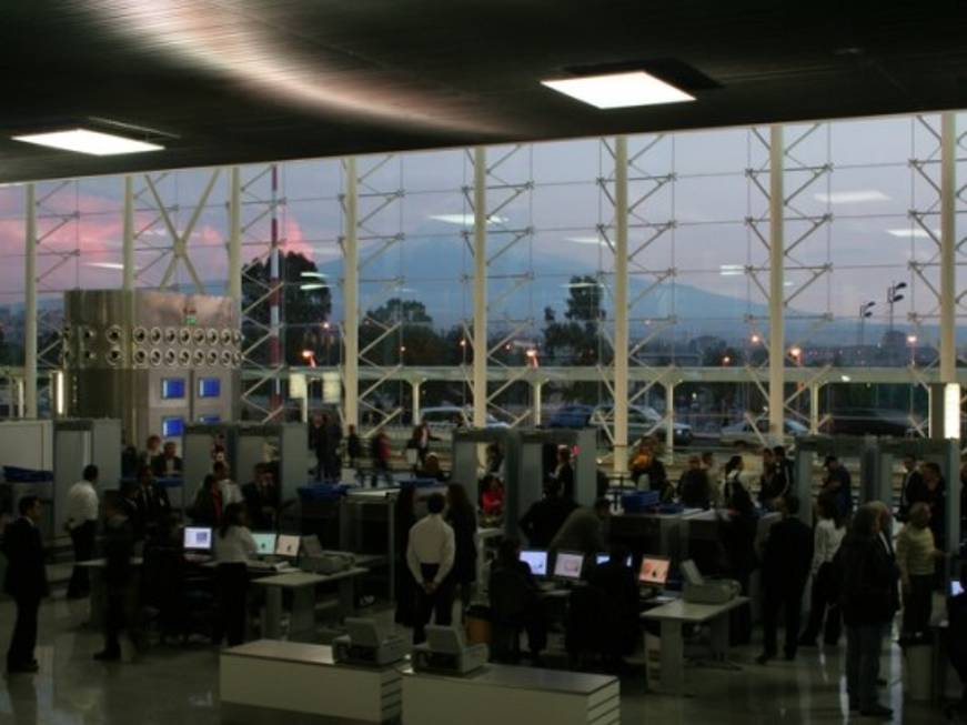 Catania, aeroporto nell'occhio del ciclone