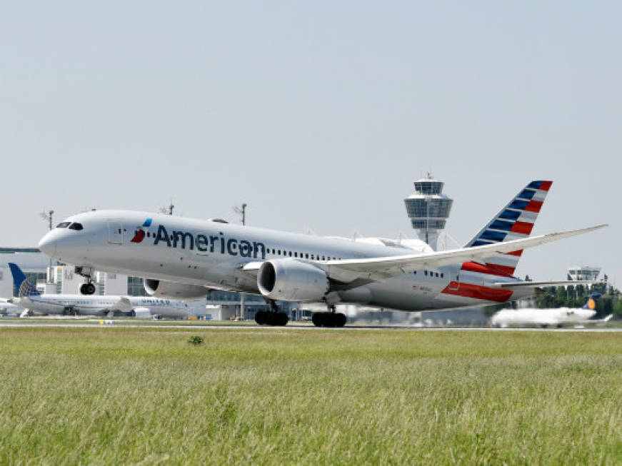 American Airlines: cambio volo gratuito se l'aereo è pieno