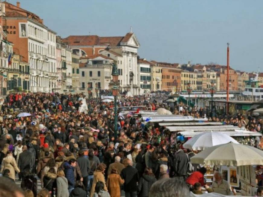 Tassa di sbarco a Venezia, quattro bollini colorati per i turisti