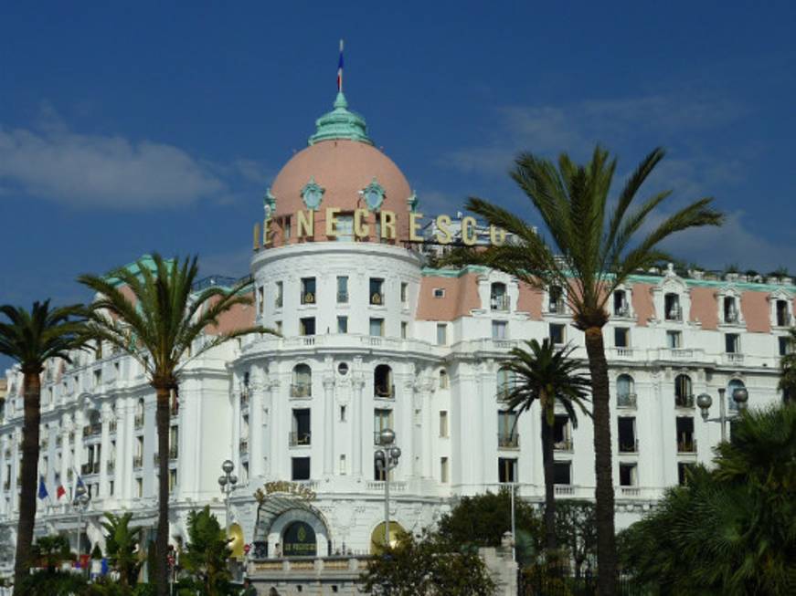 Nizza, domani in forse per lo storico hotel Negresco