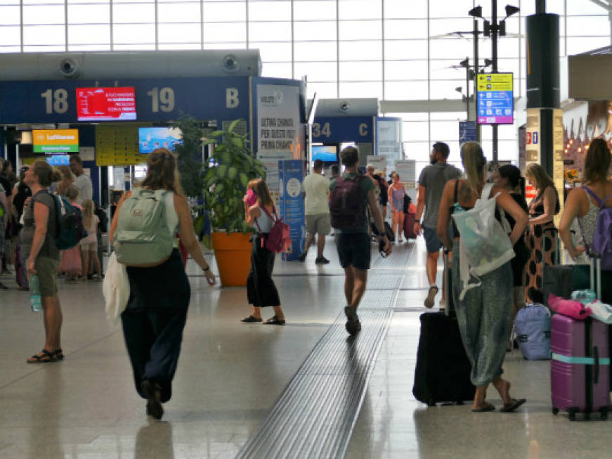 Aeroporto di Cagliari, record di passeggeri