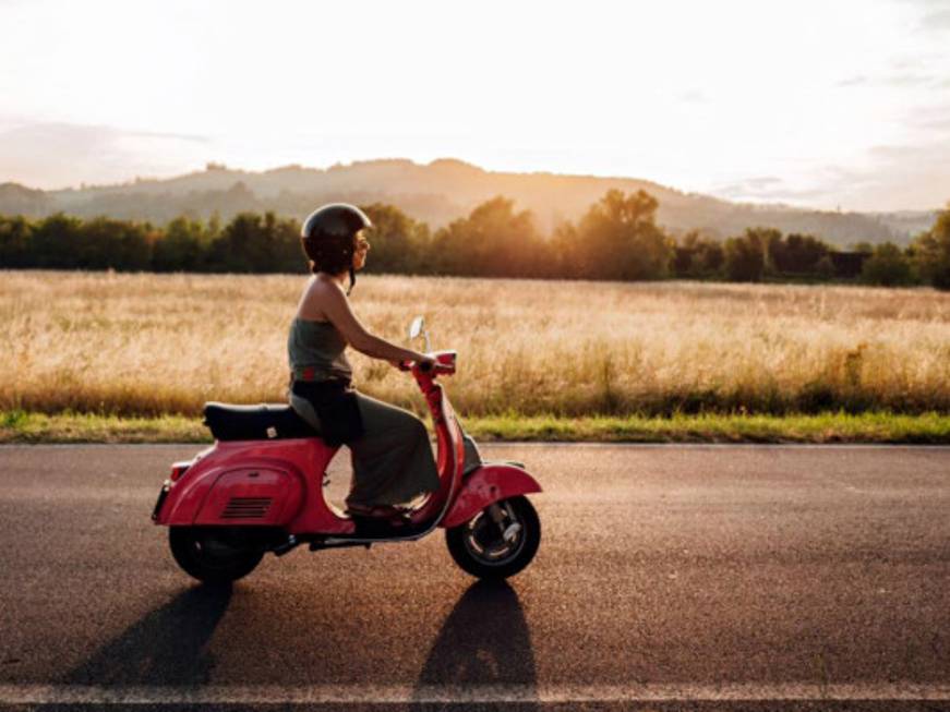 Agenti segreti TTG‘Dammi una Vespa’ Il sound di Alessandra