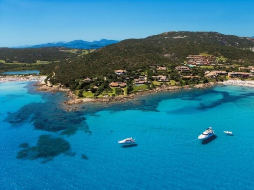 Sardegna e Corsica in elicottero: la proposta Helitaly