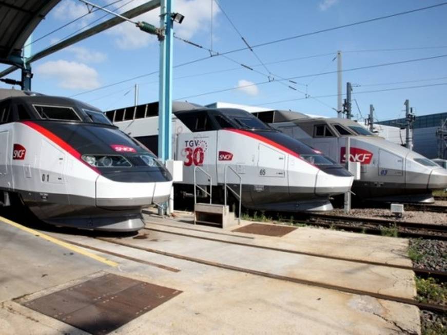 Il Tgv Milano-Parigi fermo per un mese, rimborsi per i passeggeri