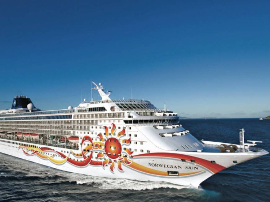 Ncl porta la Norwegian Sun in Europa e torna alle isole Canarie